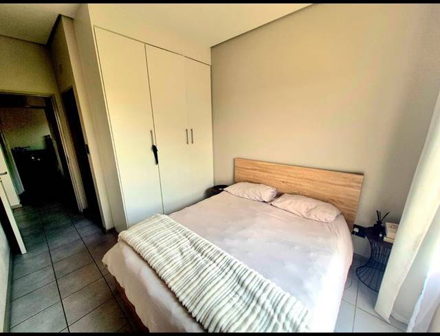 2 BEDROOM APARTMENT FOR SALE IN CLUBVIEW